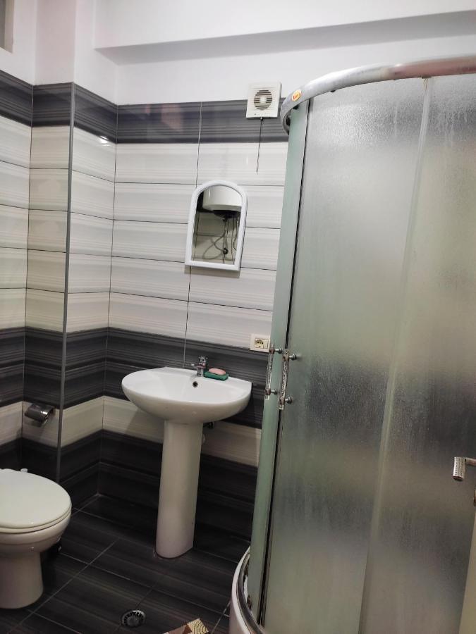 Alpha City Center Apartment Shkoder Ngoại thất bức ảnh
